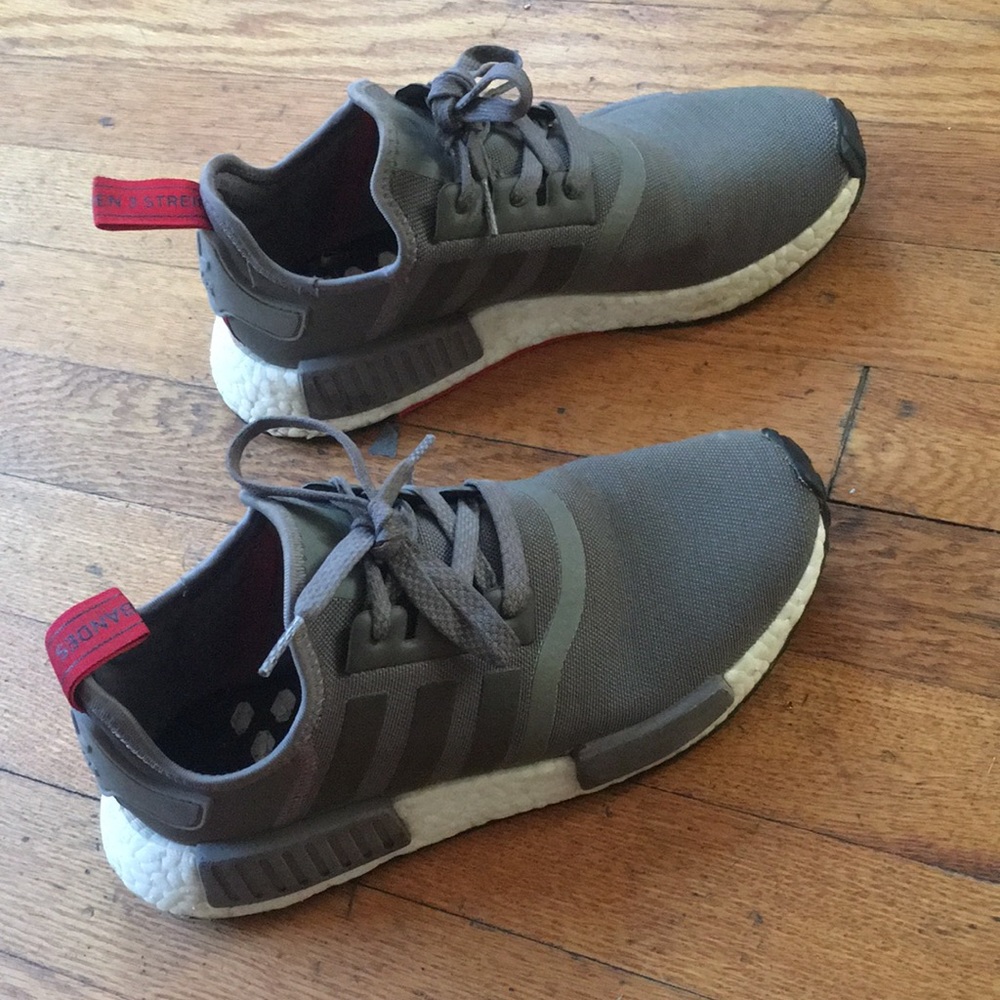 Adidas NMD R1 shoes